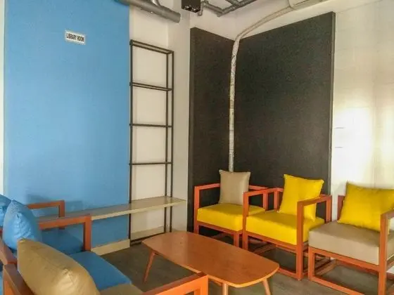 Affordable Price And Strategic Studio At Dave Apartment - Dış Mekan