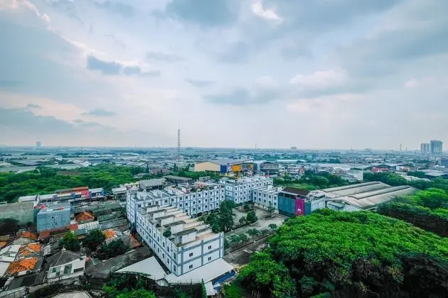 Affordable Price Studio Apartment at The Oasis Cikarang