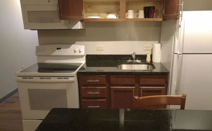 Affordable Suites of America Portage - Mutfak