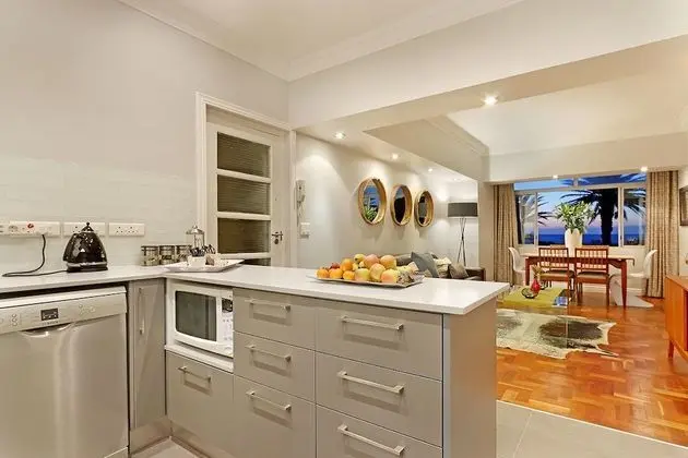 Afribode Acc Adenium Beachfront Apartment - Mutfak