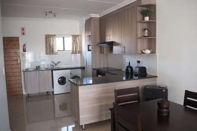 African Eagle Apartments - Mutfak
