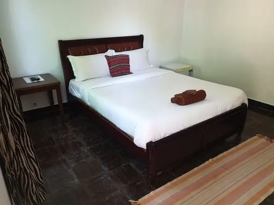 African Village Hotel