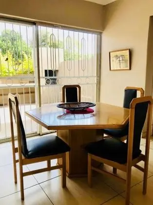 African Kingdom Guest House - Yerinde Yemek