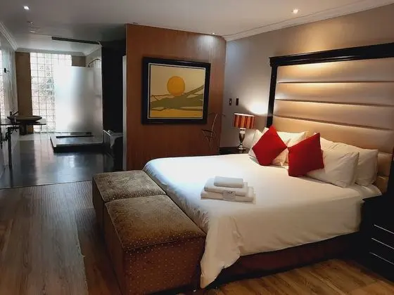 African Moon Corporate House - Oda