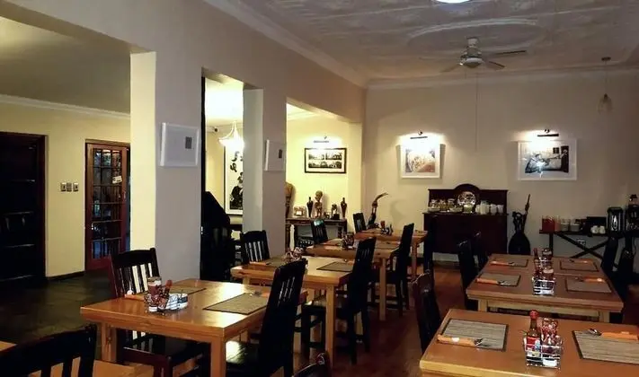 African Roots Guest House - Yerinde Yemek