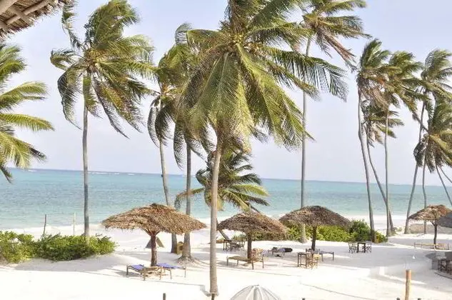 African Sun Sand Sea Beach Resort & Spa - Plaj