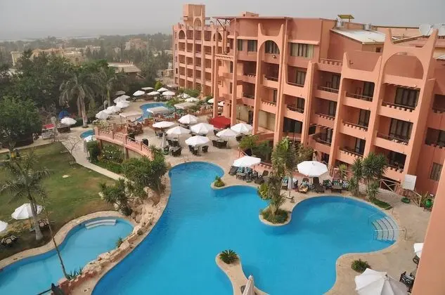 Africana Hotel & Spa - Havuz