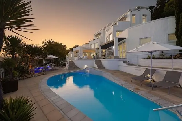 Villa Afrikana Guest Suites - Havuz