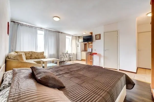 AG Apartment Lomanaya 6