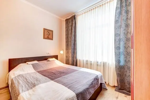 AG Apartment Moskovskiy 195