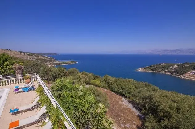 Villa Agathi with amazing view and pool - Dış Mekan
