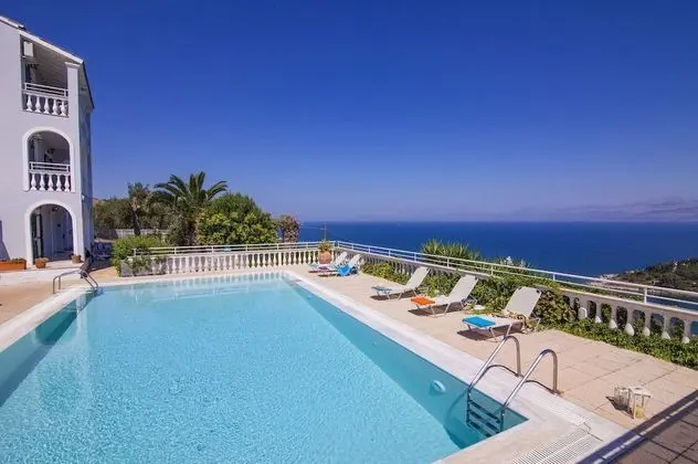 Villa Agathi with amazing view and pool - Havuz