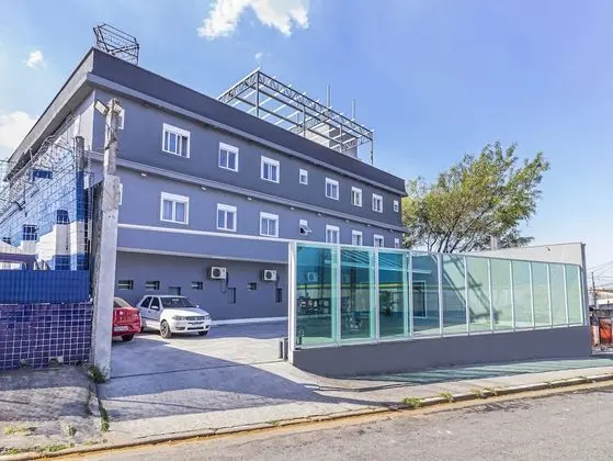 Age hotel