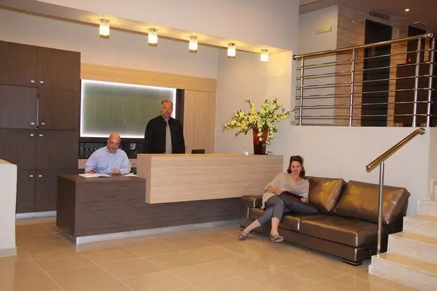Agela Apartments - Lobi