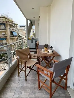 Ageliki's Athens Centre 2BDRM & Parking - Dış Mekan