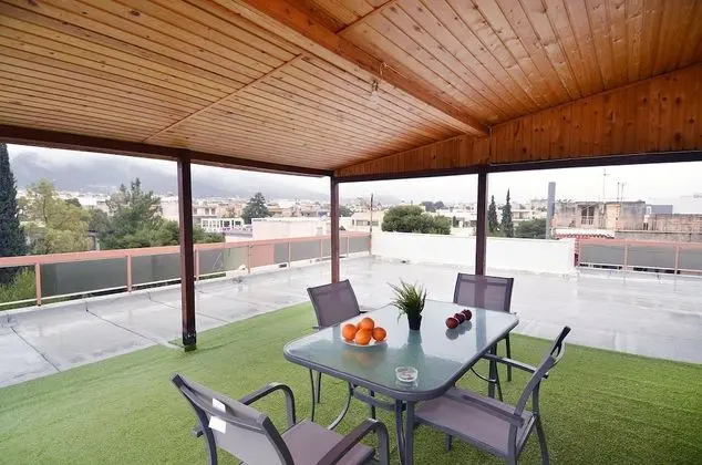 Agia Paraskevi, a cozy and minimal retire