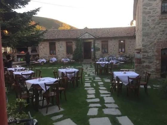Agios Germanos Traditional Hotel - Dış Mekan
