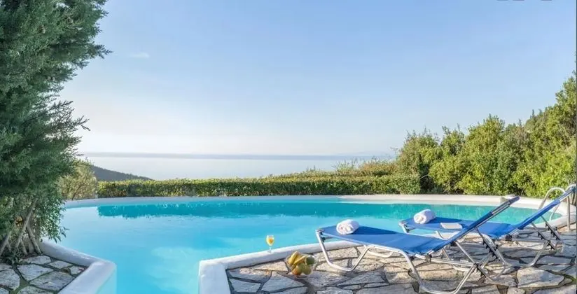 Agios Nikitas Villas