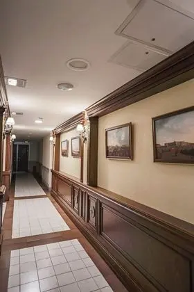 Aglaya Hotel & Courtyard - Lobi