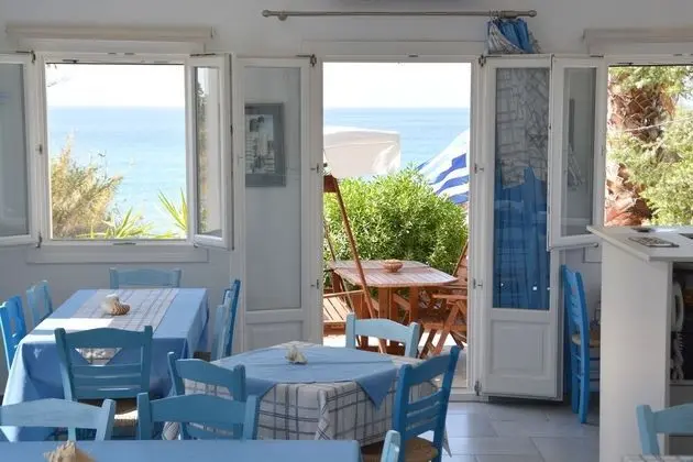 Agnadi Syros Beachfront Studios & Rooms - Lobi