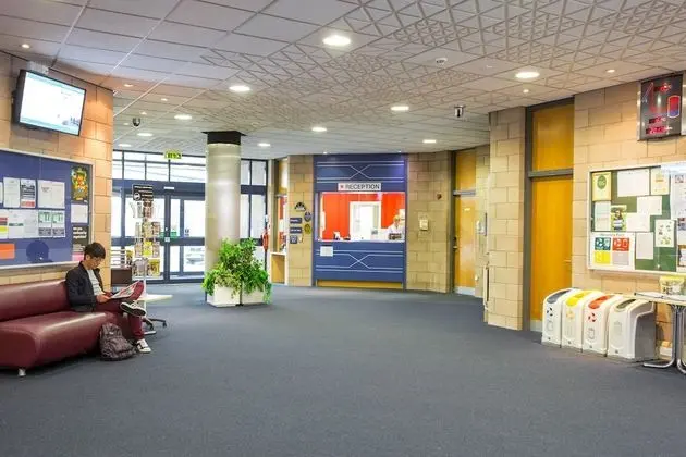 Agnes Blackadder Hall Campus Accommodation - Lobi