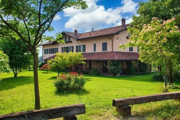 Agriturismo Cascina Papa Mora