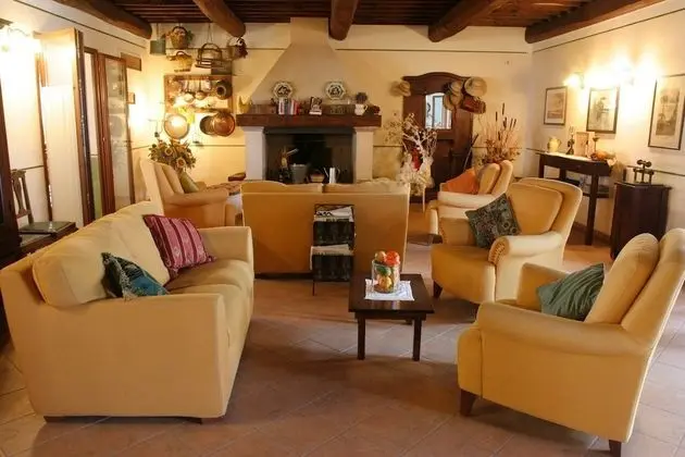 Agriturismo Giuncola e Granaiolo - Lobi