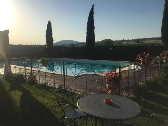 Agriturismo il Poggio del Sole - Havuz