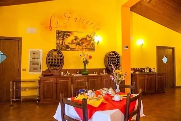 Agriturismo La Fattoria - Lobi