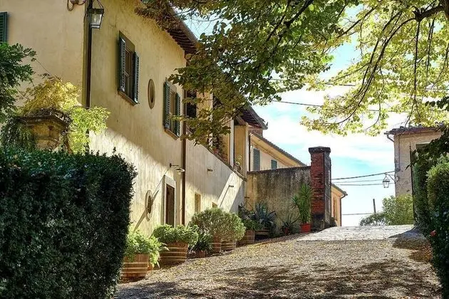 Agriturismo La Fattoria di Capezzana - Dış Mekan