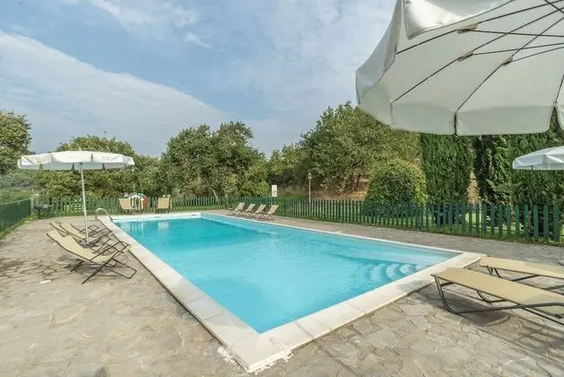 Agriturismo Le Case Rosse di Montebuono - Havuz