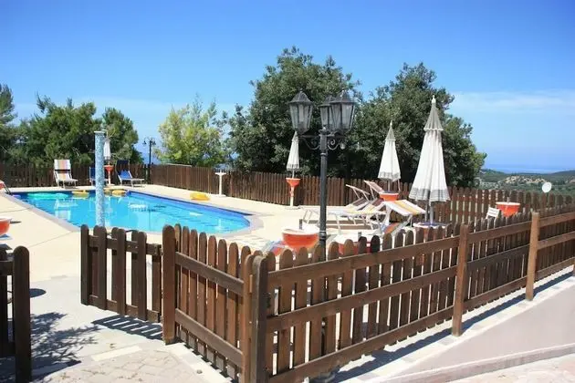 Agriturismo Le Rondini di San Bartolo - Havuz