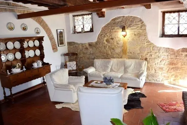 Agriturismo Podere Caggiolo - Lobi