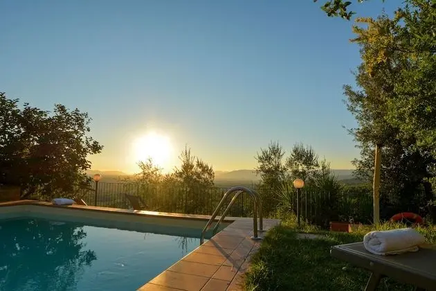 Agriturismo Podere Rondinaio - Havuz