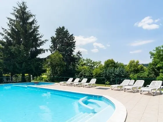 Agriturismo with Pool near Golf Course & Salò - Havuz