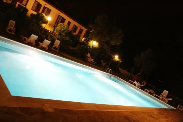 Agriturismo Serratone - Havuz