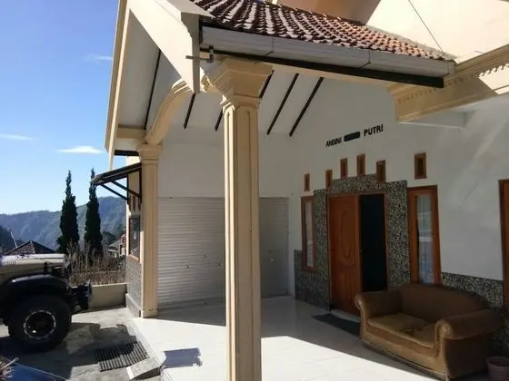 Agung Safira Homestay