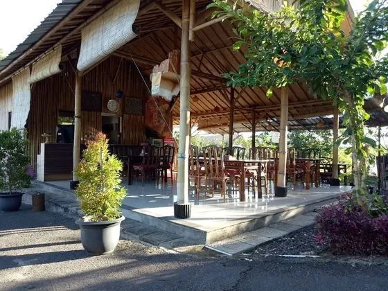Agung Suites Balangan Homestay - Yerinde Yemek