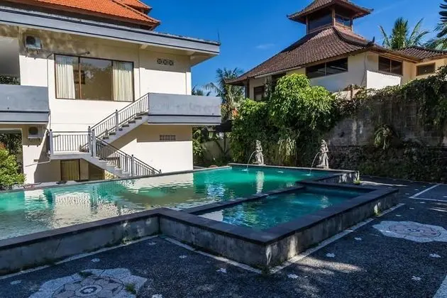 Agung Trisna Bungalows - Havuz