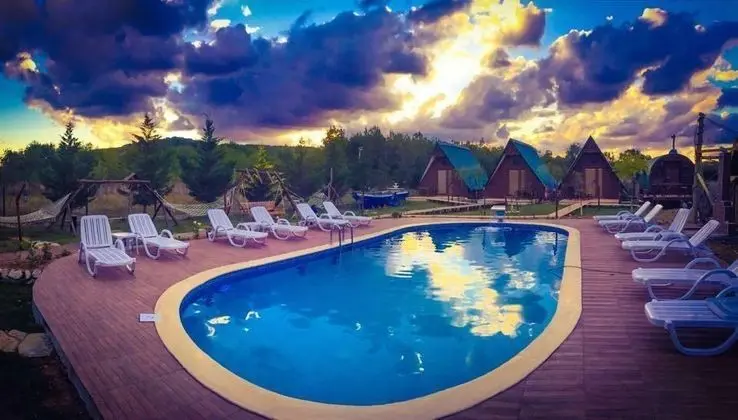 Ağva Nirvana New World Otel (+17 Yetişkin Oteli) - Havuz