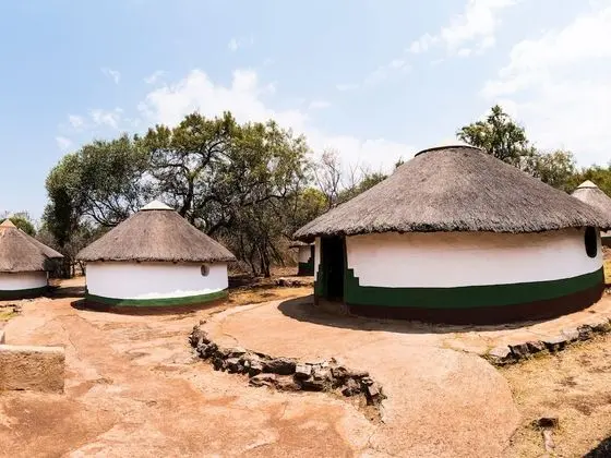 aha Lesedi Cultural Village - Dış Mekan