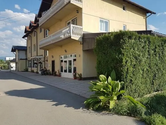 Ahar Hotel