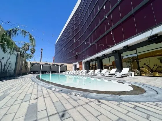 Ahern Hotel and Event Center - Havuz
