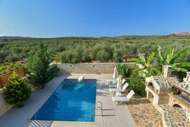 Villa Ahlades