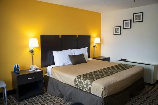 Ahoskie Inn - 1