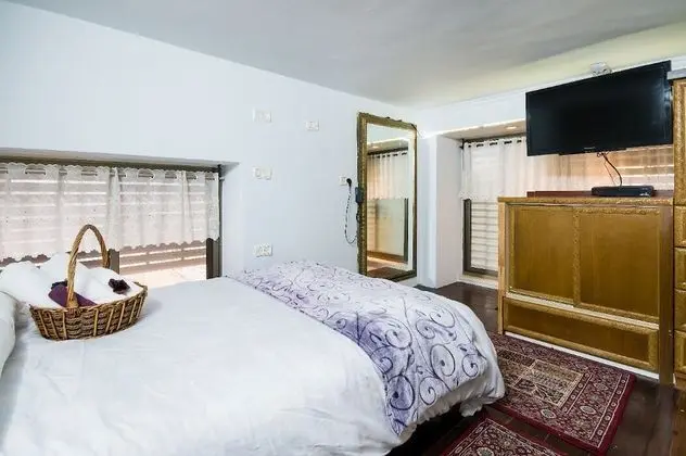 Ahuzat Shaul - Apartment