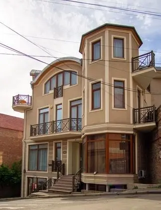 AIA Hotel