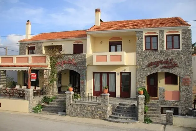 Aigiali Rooms