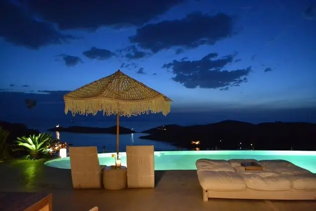 Aigis Suites - Lobi