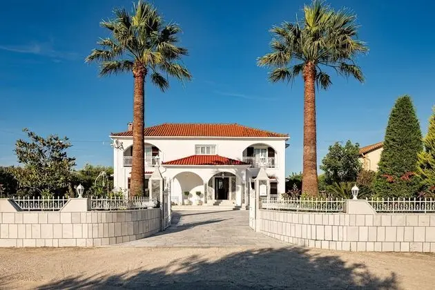 Aigli Villa